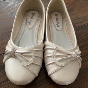 Little Angel Girls Cream Dress Flats size 2